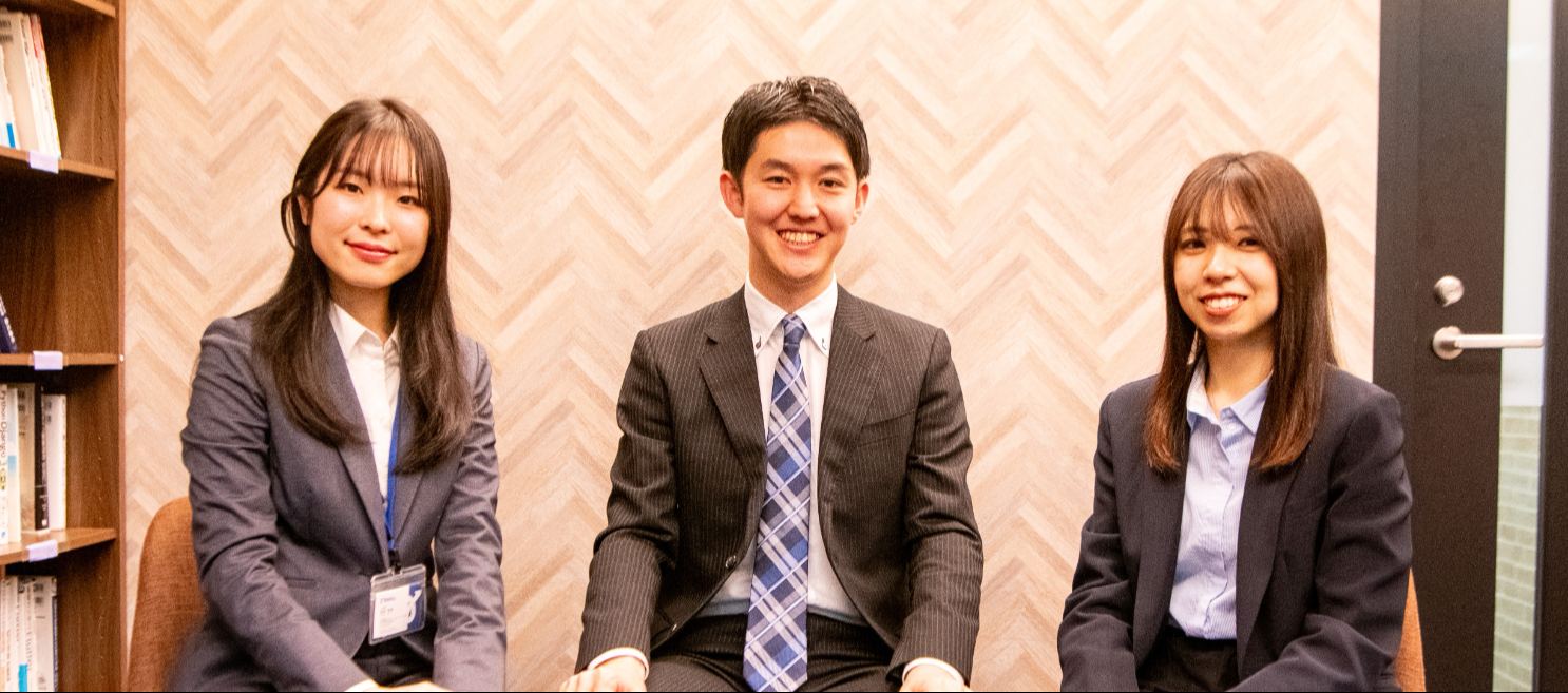 社員同士の対談写真